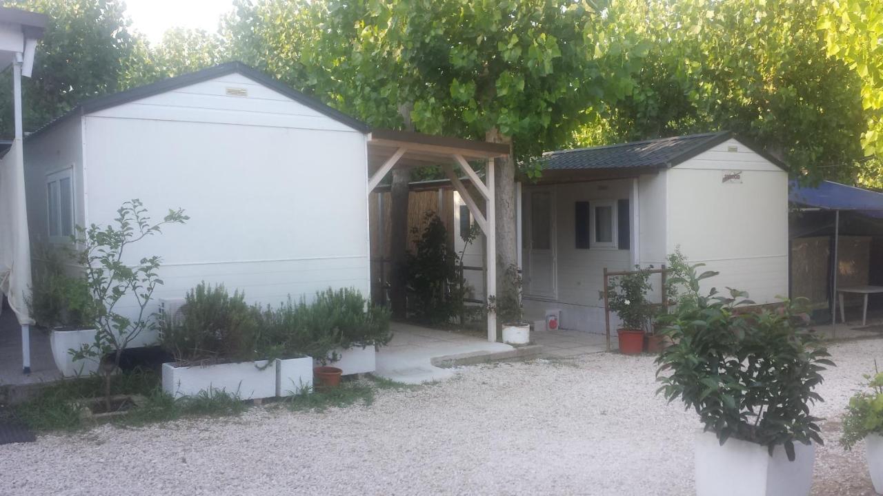 Camping Borghetti Hotel Ortona Exterior foto